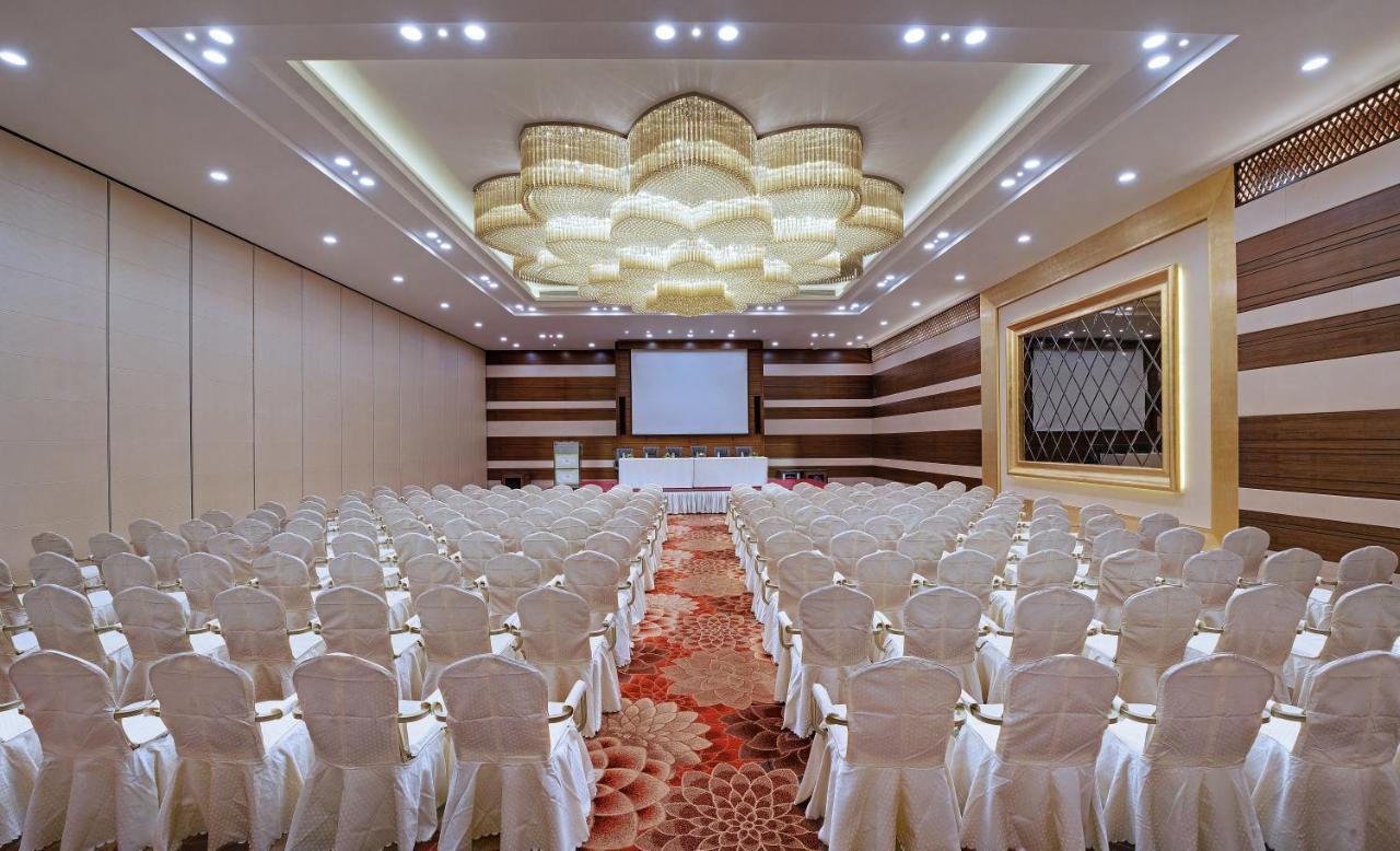 Hotel Sayaji Kolhapur Esterno foto