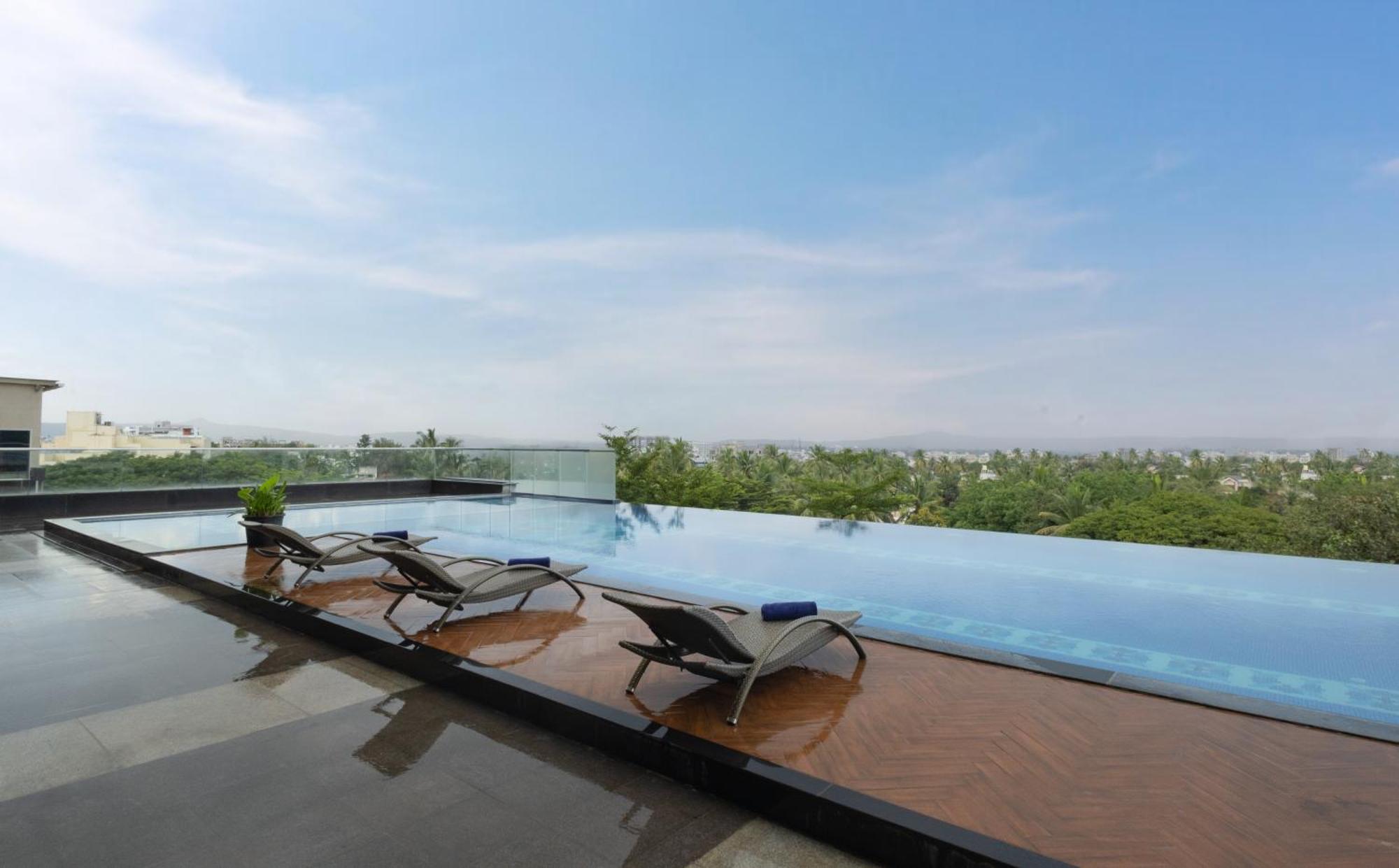 Hotel Sayaji Kolhapur Esterno foto